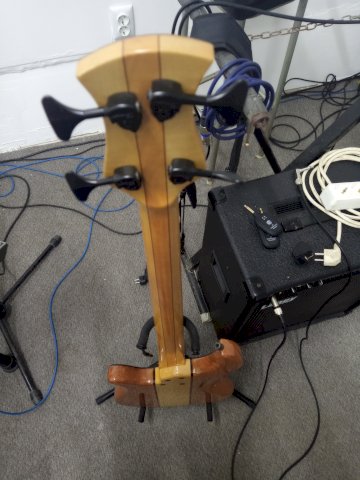 Wreck bas gitara